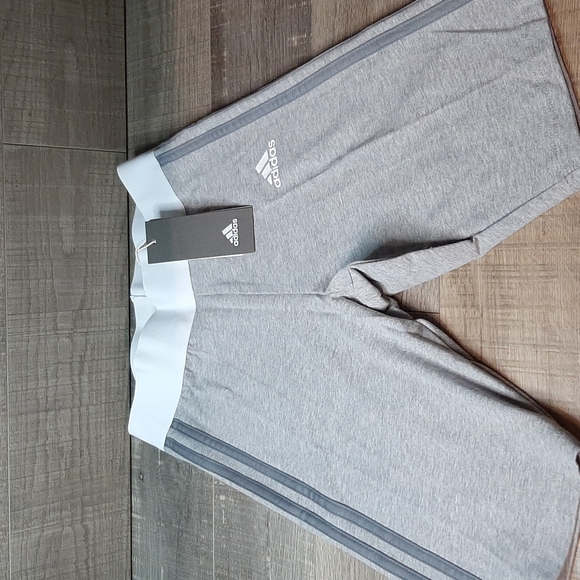adidas Pants - Adidas - W Multisport CO Shorts